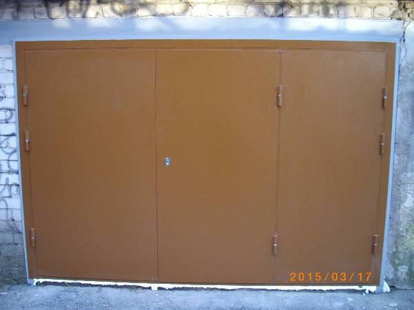 Skelbimas Metaliniai Garazo vartai, sandeliuko durys, sarvuotos durys
